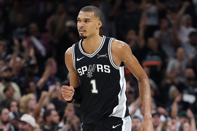 「来季の優勝はスパーズ」名手Tマックが予想、ウェンバンヤマについては「MVP、DPOY、足がデカいで賞…すべてをさらうことになる」＜DUNKSHOOT＞