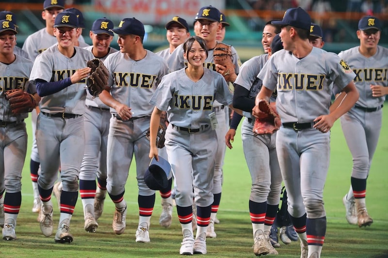 【甲子園】戦術ありきか、個性の力を信じるべきか──仙台育英が札幌日大を下した開幕戦から見える今大会の道標は＜SLUGGER＞