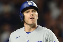 ドジャース36歳スラッガー、打撃時のアクシデントで交代も「次戦には復帰する見込み」