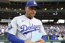 「逆転の可能性を奪った」ロバーツ監督の“投手采配”に米メディアから疑問　大谷翔平の２本塁打の猛反撃も実らず泥沼６連敗
