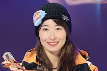 「可愛いすぎる」元スノボ女子日本代表、黒髪イメチェンで印象ガラリ「非の打ち所がない」絶賛の声