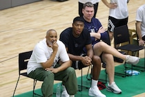 八村塁も「羨ましい」NBAとNCAAのトップコーチが、若き日の丸戦士たちに熱視線＜DUNKSHOOT＞
