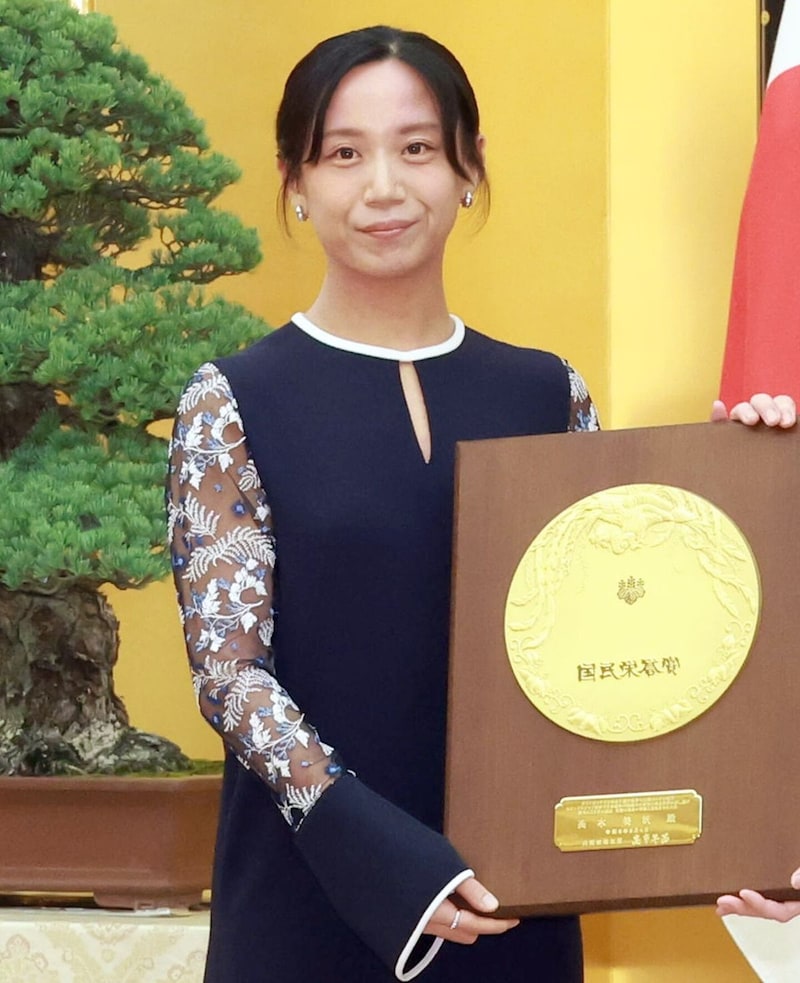 高木姉妹が別人級に“激変”「やや懐かしくもある貴重ショット」に絶賛の声「菜那ちゃんが男前でびっくり」「モデルさんだと」