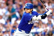 ドジャース、大谷翔平の決勝タイムリーでDバックスに２対１勝利！　延長戦を制し今季ワーストの連敗を７でストップ　山本由伸は６回途中無失点も勝敗つかず