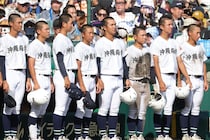 【甲子園】策を講じるも散った昨年の覇者──沖縄尚学の「清々しい敗戦」＜SLUGGER＞