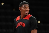 八村塁と河村勇輝が揃い踏み！日本代表が15日・16日の韓国戦のロスターを発表　渡邊雄太はコンディション不良で欠場＜DUNKSHOOT＞