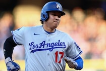 「反則級の大活躍」ドジャース大勝、大谷翔平２本塁打含む４安打！「ショウヘイ愛している」LAファン歓喜も「ディアスとタッカーはメンバーから外せ」