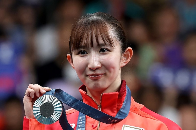 「誰かと思ったら...」卓球銀メダリスト、私服のワンピース姿を披露「モデルさん？めちゃくちゃ可愛い」夏満喫ショットに反響続々