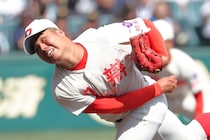 【甲子園を沸かせた注目選手│14日目】チームを決勝に導いた両先発に注目！智弁和歌山・楠本は横浜のエースから見事な一振り