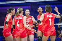 女子バレー日本、ロス五輪出場を懸けた戦いで白星発進！ 石川、佐藤、和田らが格の違いを見せて香港をストレート撃破