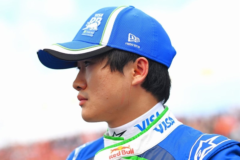 角田裕毅、13位フィニッシュ　スタート直後に同僚リンドブラッドと接触しポジションを落とす...優勝はラッセル【F1オランダGPスプリント】
