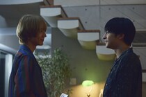 駒木根葵汰“羽山”と新原泰佑“白崎”は恋人として甘い時間を過ごすも事件が起きる…結ばれた俳優同士の恋物語が開幕＜２５時、赤坂で Season２＞