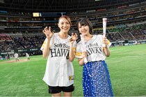 田野アサミ＆種田梨沙が始球式に登場「いつも佐賀をひどいことにしてすみません！」＜ゾンビランドサガ＞