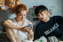 北村匠海＆林裕太、2人の“兄弟感”と人をだます無邪気さにゾクっ…闇バイトをする日常を描く＜愚か者の身分＞