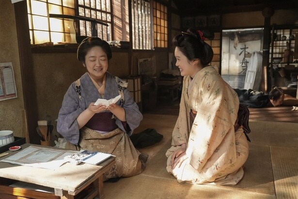 母・フミ(池脇千鶴)とトキ(高石あかり)