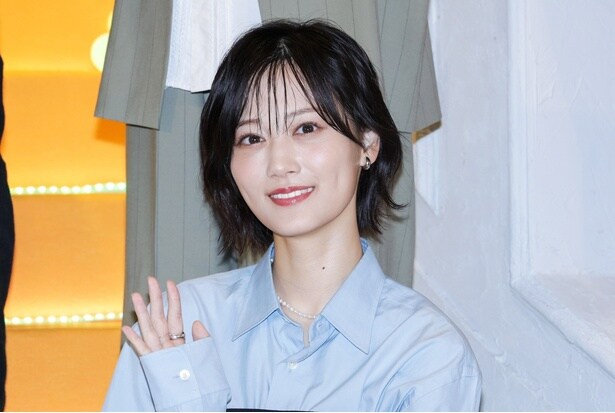 「ど〜見てもかわいらしい」山下美月、船に揺られながらカメラにサービス連発しファン悶絶＜新東京水上警察＞