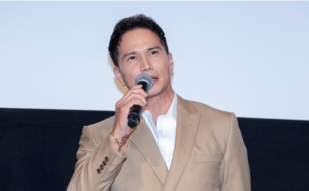 映画「おいしい給食 炎の修学旅行」完成披露舞台あいさつより