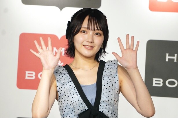 AKB48田口愛佳、自信作の1st写真集を見た倉野尾成美の反応を回顧「エッチ！」