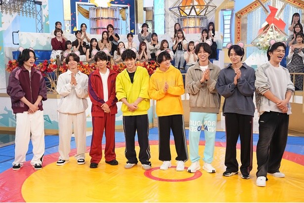 timeleszがネズミに扮して鏡優翔選手と対決＜timeleszファミリア＞