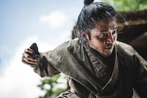 ロウンのすごみたっぷり決闘シーンに「リアル過ぎ！」視聴者沸騰　隠し切れない愛嬌も「良き」＜濁流＞