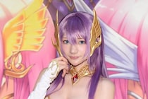 尊みを感じて桜井、セクシー＆ゴージャスな女神コスプレ「色に奥行きを持たせた“ゴールドの表現”にこだわり」＜WCS2025＞