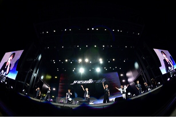 「Lemino MUSIC FES - BEYOND EXPO STAGE -」に登場したMAZZEL