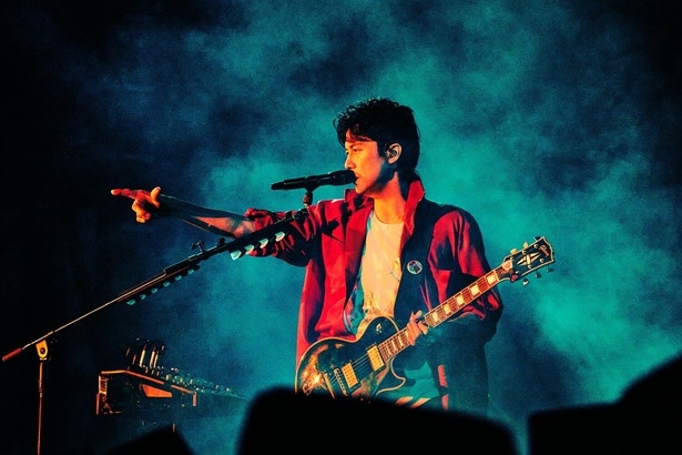 福山雅治、福岡で35周年ツアーを完走　魂のステージに3万人熱狂