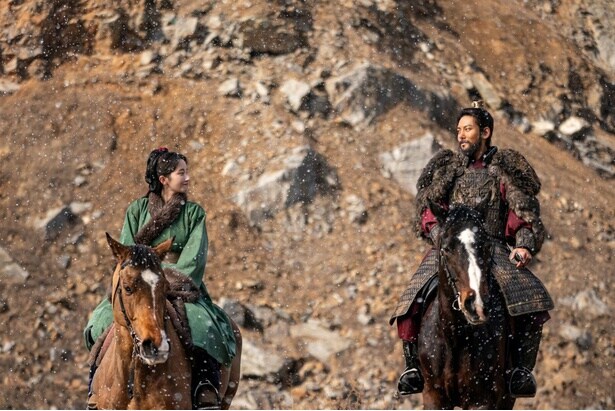 愛情だけではなく強い信頼で結ばれているウ・ヒ(チョン・ジョンソ)とコ・ナンム(チ・チャンウク)