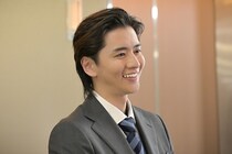 飯島寛騎“新”が久住小春“真凛”を騙したシーンに「舌ペロかわゆ」「ビジュが良すぎる」と反響＜御社の乱れ正します！2＞