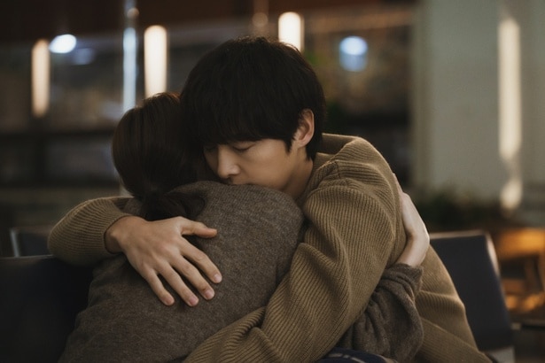 指先からも愛が伝わる…