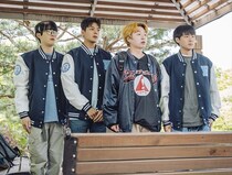 チョ・ビョンギュ＆リョウンらが体現する“恥ずかしくも愛おしい初恋あるある”に共感必至の恋愛ラブコメ＜布団キックロマンス＞