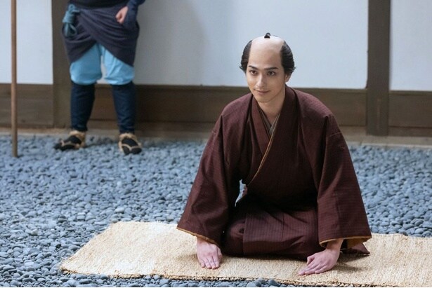 横浜流星“蔦重”、お白洲で対面した井上祐貴“定信”を挑発する発言に視聴者ハラハラ＜べらぼう＞