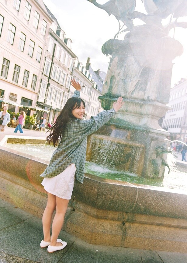 日向坂46・河田陽菜2nd写真集「テイクオフ」@Loppi・HMV限定版の裏表紙