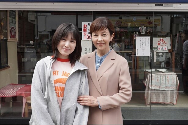 福本莉子がサプライズ出演　沢口靖子とは「東宝シンデレラ」受賞者同士、4年ぶりの共演＜絶対零度～情報犯罪緊急捜査～＞