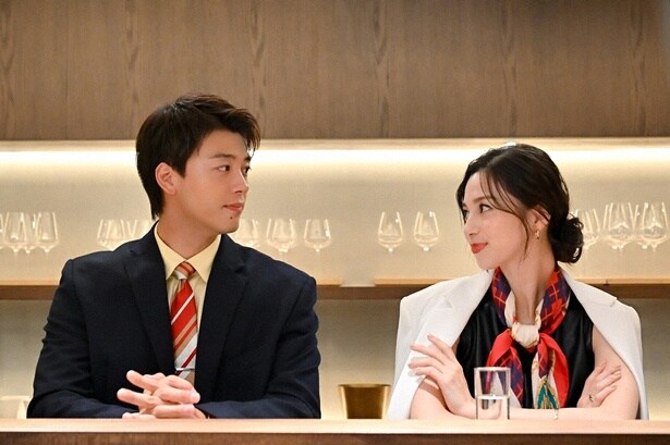 椿(中条あやみ)との初デートに臨んだ勝男(竹内涼真)