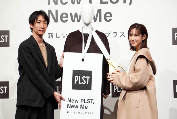 クリエイティブディレクター・村田晴信氏、桐谷美玲(写真左から)