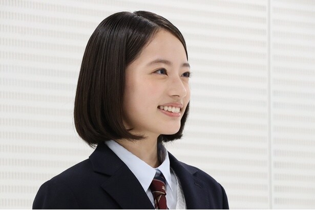 第21代高校サッカー応援マネージャーに就任した池端杏慈