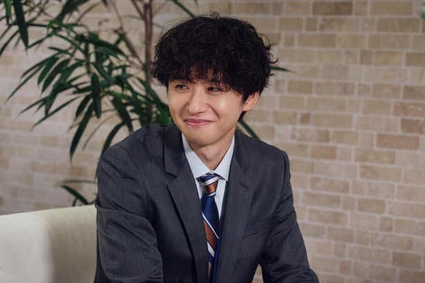 橋本淳“篠田”、前のめりな新原泰佑“白崎”に「速い」と突っ込む様子にほっこり「会話テンポすきー」の声＜２５時、赤坂で２＞