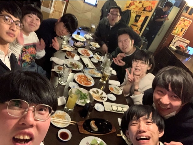 【写真】「お笑いを始めた時からずっとそばにいてくれているみんな」