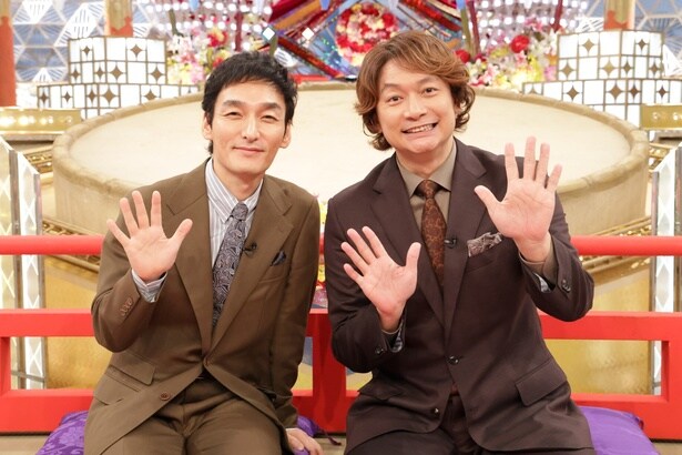 草なぎ剛&香取慎吾がMCタッグ、「おじゃMAP!!」以来約8年ぶりにフジバラエティーで共演<大相撲フードバトル>