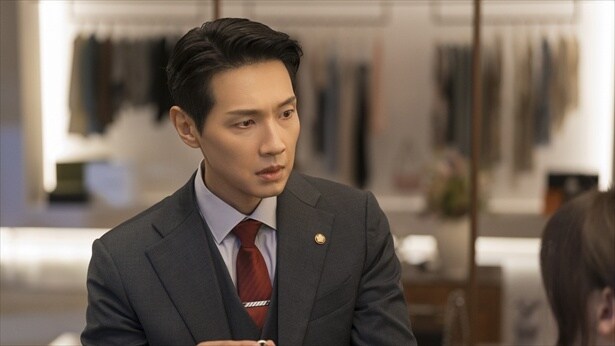 「ファーストレディ」第7話より