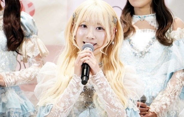 齋藤樹愛羅、ティアラが輝くプリンセスのようなオフショットに「天使が舞い降りた」の声