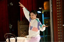 二階堂ふみ“リカ”が全力スリラーダンス披露　シルビア・グラブ“ジェシー”の「同期」判明にも沸く＜もしがく＞