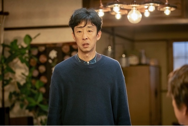 北村有起哉“渉”、草刈正雄“慎一”に気持ちを打ち明ける「離婚に向かってしまうのが怖い」＜小さい頃は、神様がいて＞