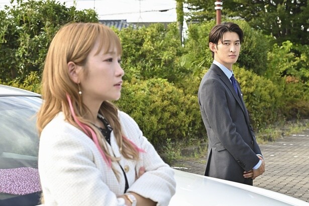 竜馬(向井康二)は茉海恵(川栄李奈)を心から慕い、茉海恵のためならどんなことでも協力しようとする