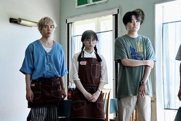 (写真中央)影山優佳が演じる奈々に視聴者から多くのエールが届く