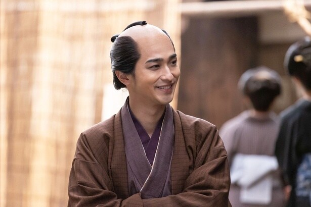 横浜流星“蔦重”と染谷将太“歌麿”は「婦人相学十躰」の売り方を思案…一方、井上祐貴“定信”が辞職を願い出る＜べらぼう＞