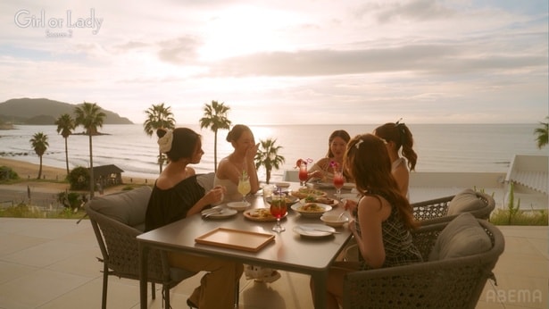 恋が叶わなかった女性メンバー5名が“ぶっちゃけ本音女子会”「ガールオアレディ シーズン2」スピンオフ映像公開