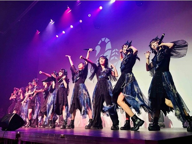 WHITE SCORPION、海外初公演、堂々パフォーマンスを披露