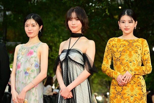 映画「万事快調〈オール・グリーンズ〉」チームがレッドカーペットに登壇